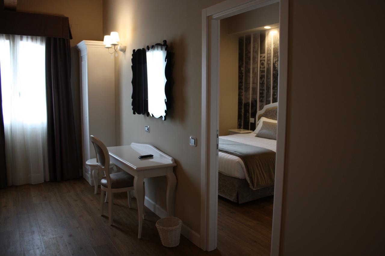 Suites & Apartments Liola' Castrocielo Dış mekan fotoğraf