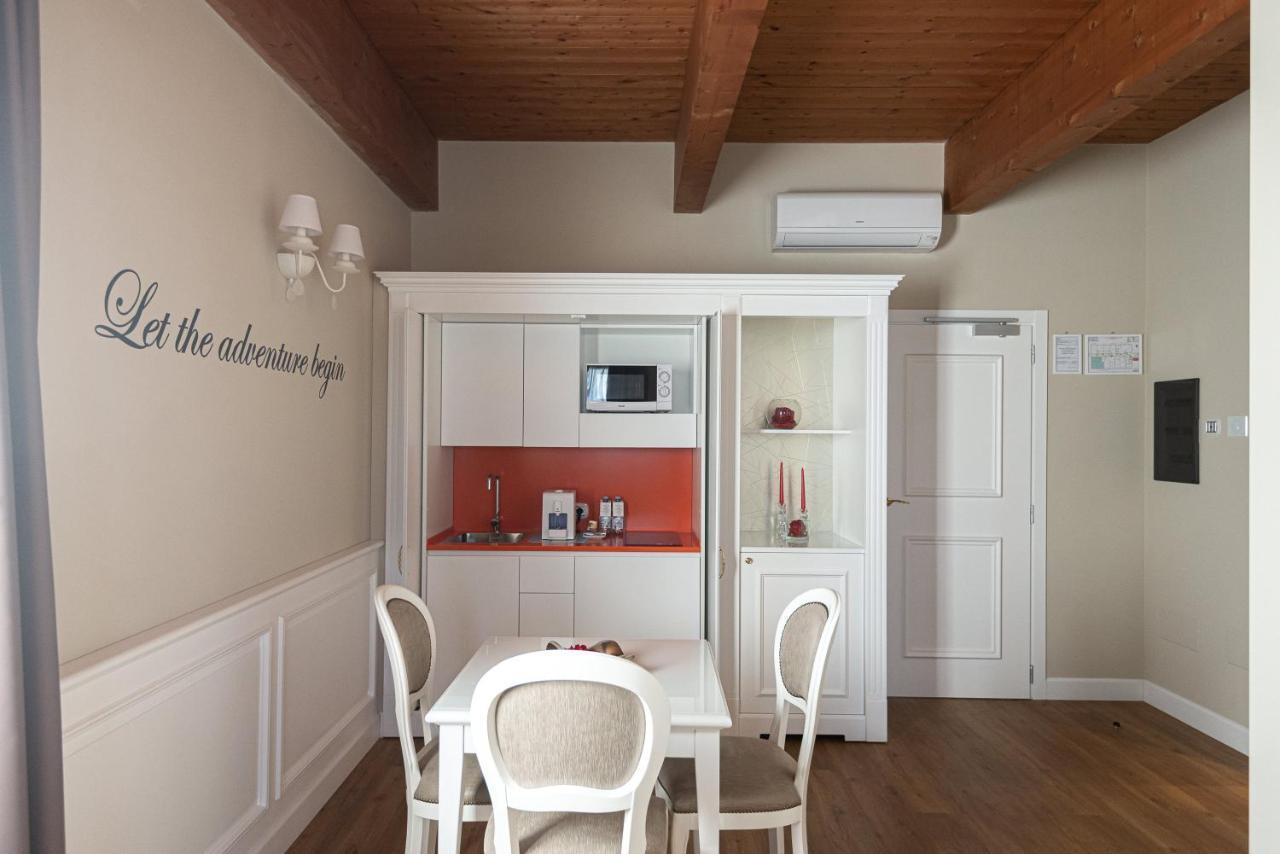Suites & Apartments Liola' Castrocielo Dış mekan fotoğraf